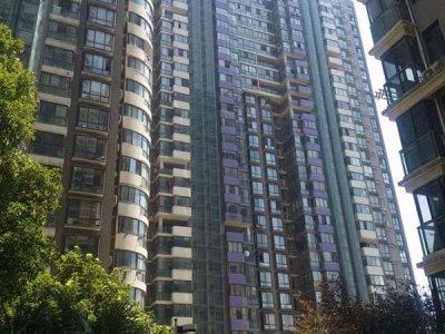 贵州省都匀市北城财阜小区名科10.1寸云对讲设备
